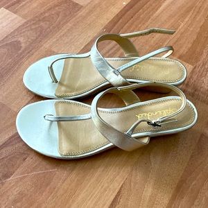 Splendid T-Strap Gold Sandals (Size 9)